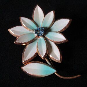 Vtg Unbranded Multicolored Enamel Rhinestone Stemmed Flower Brooch/Pin  3 x 2.5